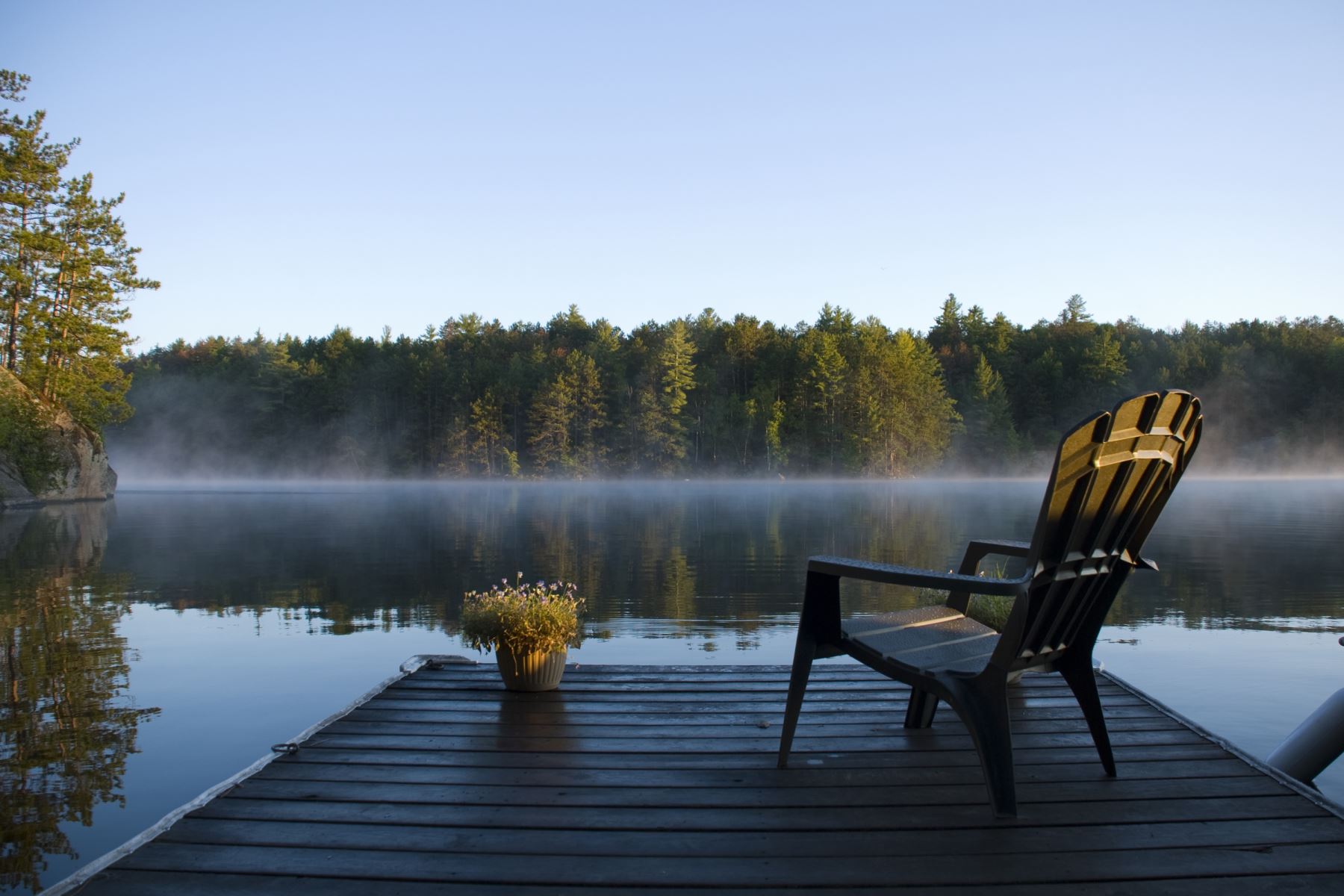 Morning-Mist-On-The-Lake